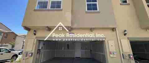 2943 TOULOUSE WALK