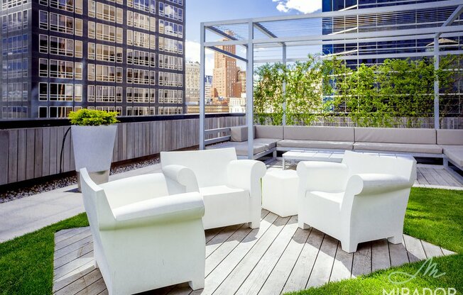 1 bed, 2 baths, $6,000, Unit 15F