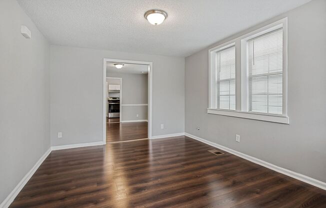 Large Near Downtown 3BR/1BA House For Rent