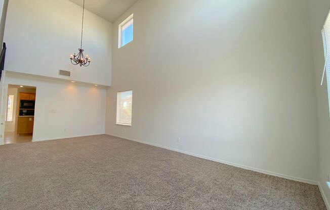 East El Paso 5Bed/3Bath Refrig A/C!