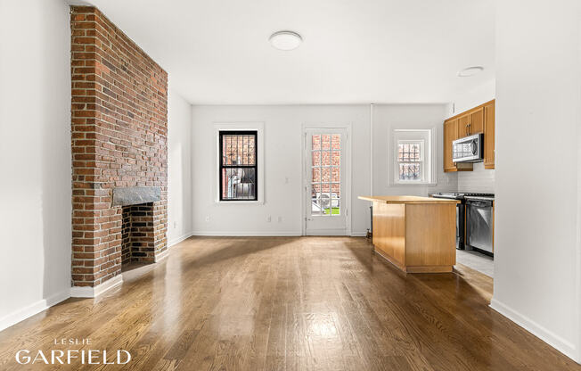 282 BLEECKER ST