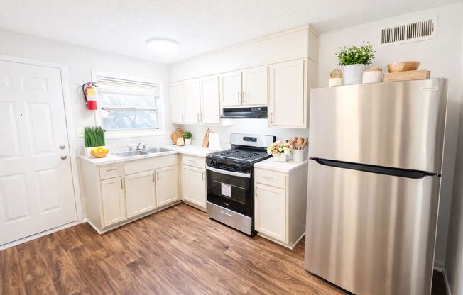 2 beds, 1.5 baths, 950 sqft, $1,179, Unit D02