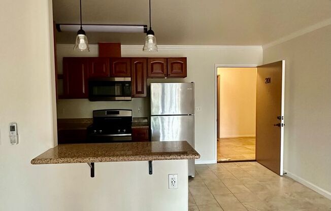 1 bed, 1 bath, 720 sqft, $2,375, Unit 213