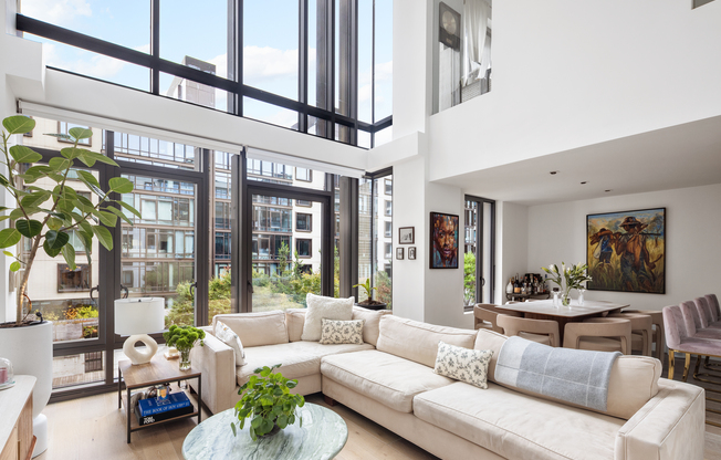 3 beds, 3.5 baths, 2,149 sqft, $15,000, Unit D327