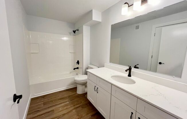 Studio, 1 bath, 575 sqft, $1,595, Unit Halmark B02