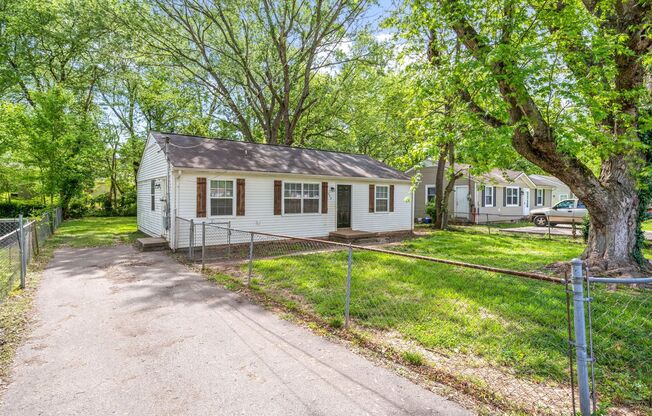 3 Bedroom Pet Friendly Home For Rent Close To Post!