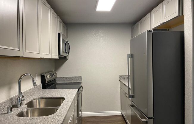 3 beds, 2 baths, 643 sqft, $1,950, Unit C205