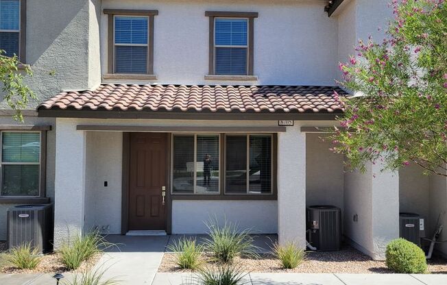 Beautiful 2 story with Roof Top Deck