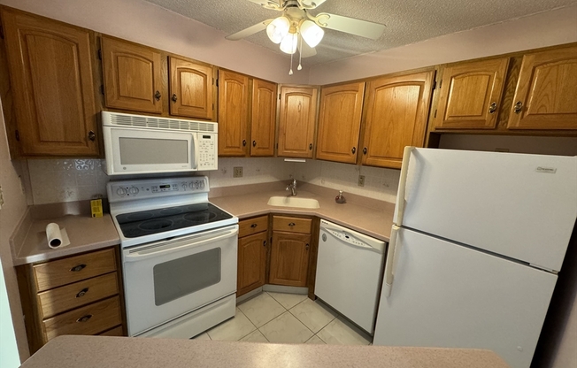 366 QUINCY AVE