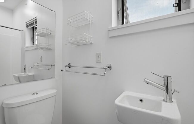 Studio, 1 bath, 172 sqft, $695, Unit C8