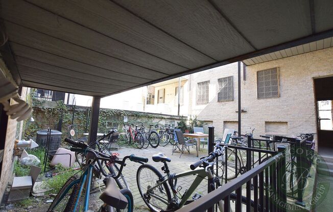 Studio, 1 bath, 305 sqft, $1,550, Unit 202