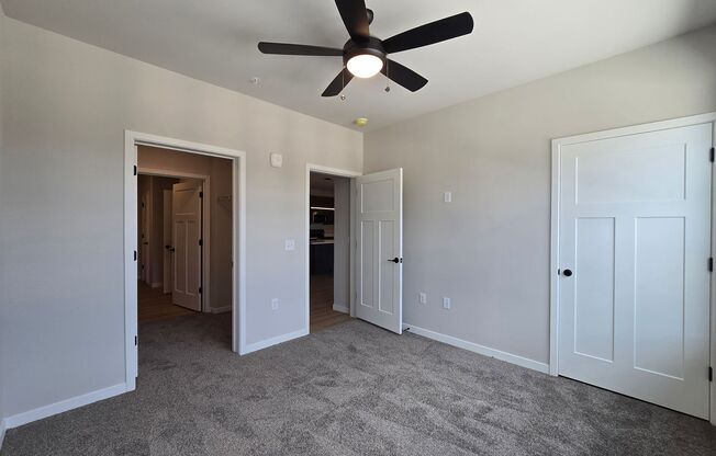 2 beds, 2 baths, 1,140 sqft, $2,110, Unit 8421-238