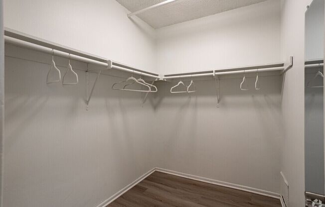 Dresden Place Apartment Homes