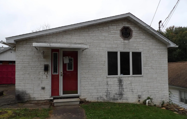 Newly Renovated 3 Bed/1 Bath Single Family Home - Old Forge - $1335/month