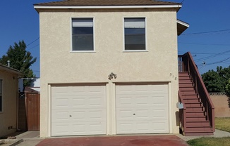 Spacious Studio unit above Garage