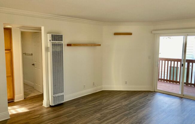 2 Bed/1 Bath Condo Apt.  Blocks to Imperial Beach