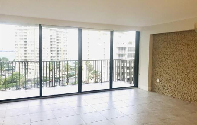 1450 Brickell Bay Dr