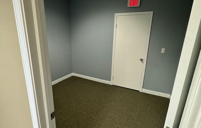 Studio, , $1,600, Unit Office 1