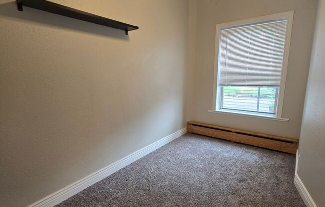 Updated and welcoming condo in the heart of the Highlands is ready for you to come home to!!