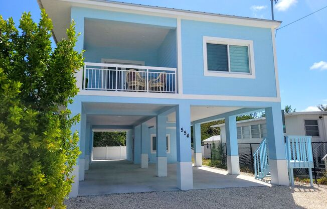 New 3/2 private homel. AVAILABLE FOR SHORT TERM RENTALS (min 28 days). Close to beach, marinas, bars & restaurants.