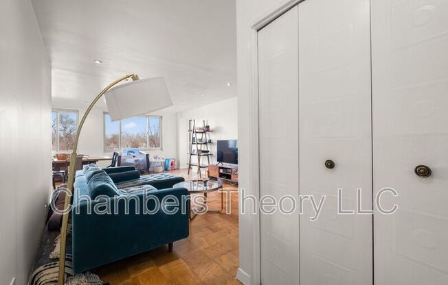 1900 Lyttonsville Rd