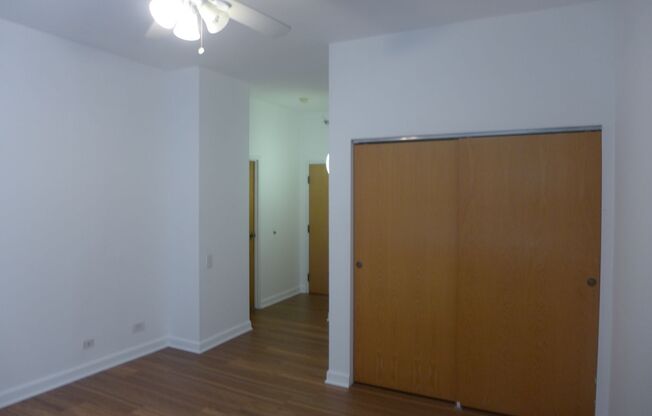 2 beds, 2 baths, 1,250 sqft, $2,850, Unit 05C