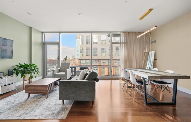 32 Traveler Street