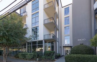 2BR/2BA modern Chamblee condo.