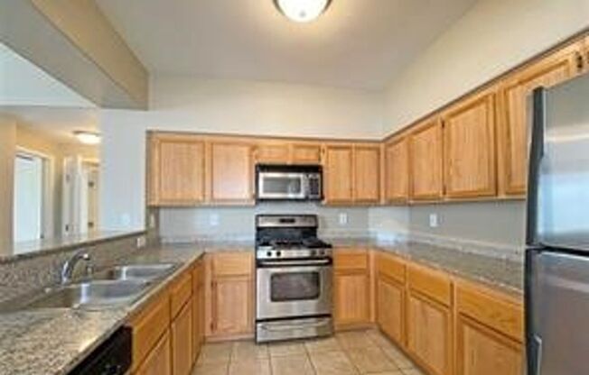 2 beds, 2 baths, $1,600, Unit UNIT 203