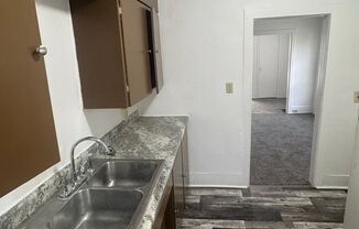 Bluff Street 708-710