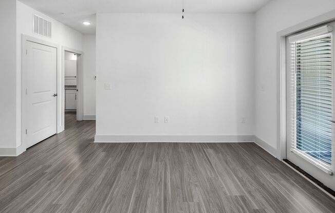 2 beds, 2 baths, 1,273 sqft, $1,995, Unit 4100