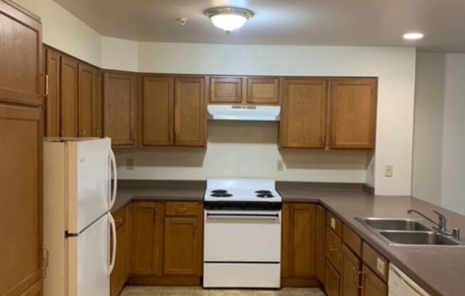 1 bed, 1 bath, 725 sqft, $799, Unit 104A