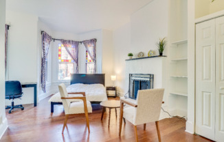 409 CONSTITUTION AVE NE