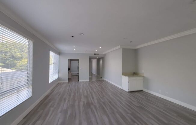 1844 Thayer Ave.
