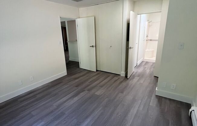 2 beds, 2 baths, 1,050 sqft, $1,670, Unit 1020N