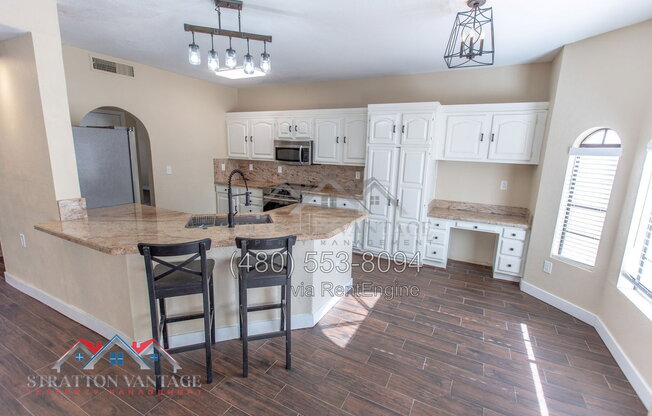 3 beds, 2.5 baths, 2,469 sqft, $2,525