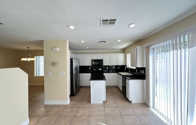 FALCON POINTE