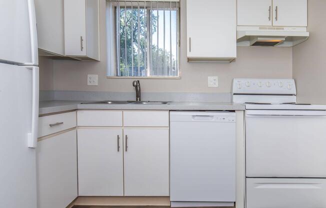 1 bed, 1 bath, 551 sqft, $1,349