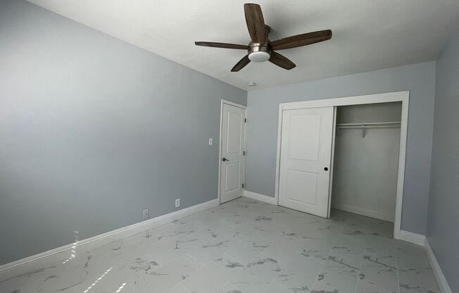 Completely Remodeled 1 Bedroom 1 Bath Campbell Apartment Just Steps from Whole Foods!