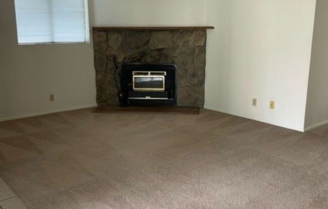 2 Bedroom 2 Bath Condo with Deck and Fireplace