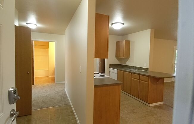 3 beds, 2 baths, 1,180 sqft, $1,795, Unit D304