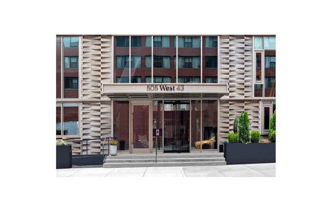 1 bed, 1 bath, 663 sqft, $4,950, Unit 3D