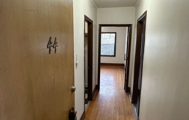 1 bed, 1 bath, 625 sqft, $1,250, Unit 44