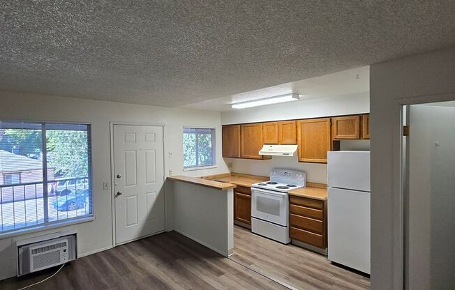 1 bed, 1 bath, 500 sqft, $1,050, Unit 46-8