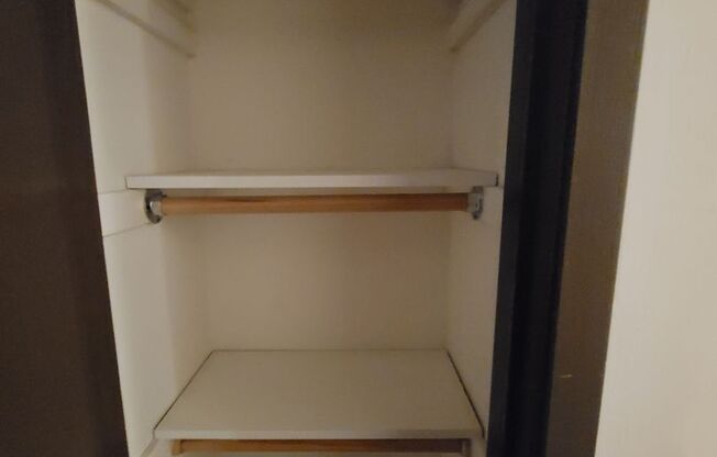1 bed, 1 bath, $1,225, Unit 115