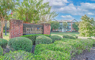 Entrance sign that says Ultris Island Park at Ultris Island Park in Shreveport, LA