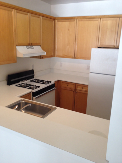 2 beds, 1 bath, $2,900, Unit 07