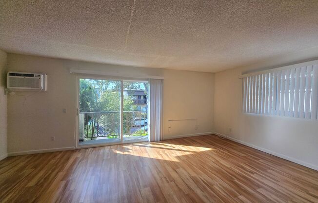 1 bed, 1 bath, $2,350, Unit 110