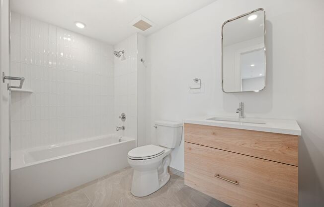 2 beds, 2 baths, 799 sqft, $2,325, Unit Unit 523