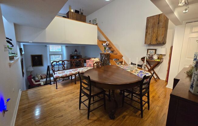 BEAUTIFUL BRIGHT TRI-LEVEL APARTMENT - OFF STREET PARKING INCLUDED AVAILABLE SEPT 10!